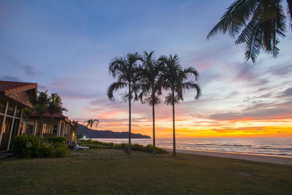 Sabah Beach Villas & Suites Kota Kinabalu Exterior foto