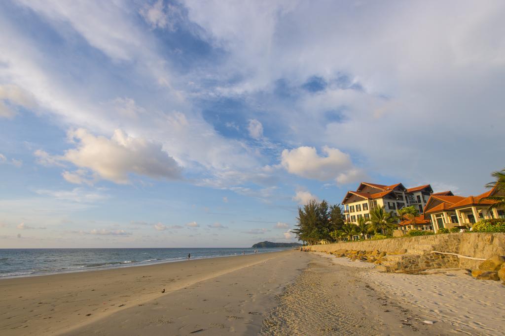 Sabah Beach Villas & Suites Kota Kinabalu Exterior foto